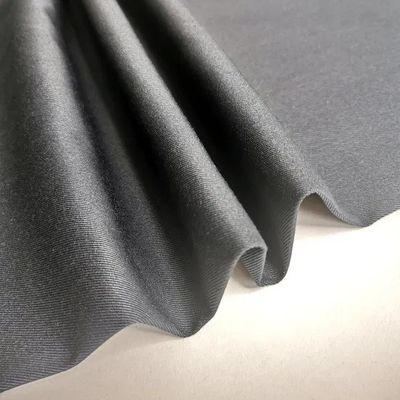 130*70 Densidade 32x32 Tecido de camisa de poli-algodão para mulheres e homens da Jinsuo Textile