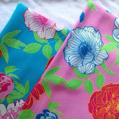 Tecido quente de verão Rayon 68 * 68 Densidade para design personalizado