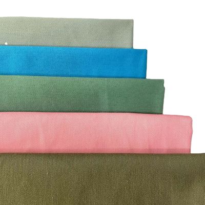 Vestuário de trabalho Tecido em placas Estilo 57/58&quot; Largura 100% Poliéster Twill Gabardine Tecido