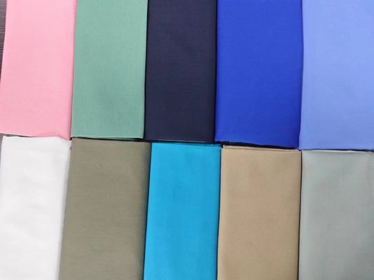 Cores personalizadas 210T tecido de revestimento de poliéster Taffeta Retardante de Chama para têxteis domésticos