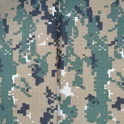 Fabrico de camuflagem à prova d'água em TC Ripstop para pedido do cliente