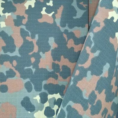 Fabrico de camuflagem à prova d'água em TC Ripstop para pedido do cliente