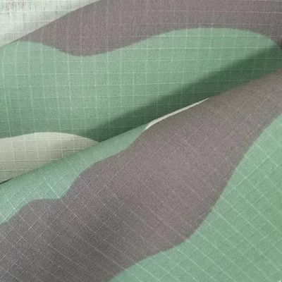 Fabrico de camuflagem à prova d'água em TC Ripstop para pedido do cliente