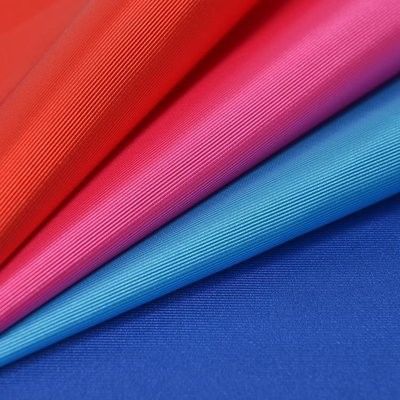 Tecido de poliéster à prova d'água Gabardine para roupas de trabalho uniforme em cores personalizadas