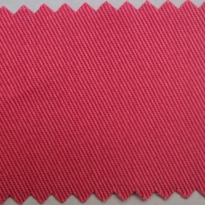 Desenhos personalizados Ofertas de alta qualidade TC 65 35 ou 100% Algodão Hospital Branco Farmácia Farmácia Uniforme Tecido