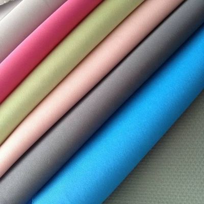 Fabrico de algodão poliesterificado resistente à chama 65*35 3 1 TC