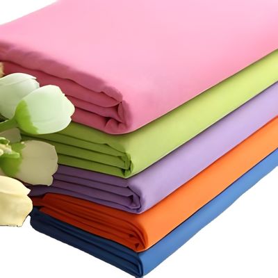 Amostra grátis de tecido de sarja lisa de algodão 65 35 poliéster para roupas de trabalho
