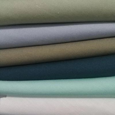 Tecido de estiramento resistente à água Calças táticas Vestuário Poli algodão 220gm Qingdao