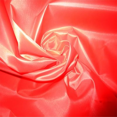 Tecido suave personalizado Exportado 210T Poliéster revestimento Taffeta Tecido de cor para o mercado