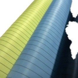 Tecido de revestimento de poliéster Taffeta 210T personalizado com número de fios 63D*63D no estilo TWILL