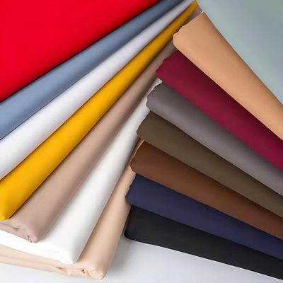 Whosale 40-60GSM 63D*63D revestimento de poliéster 210T tecido Taffeta com cor personalizada